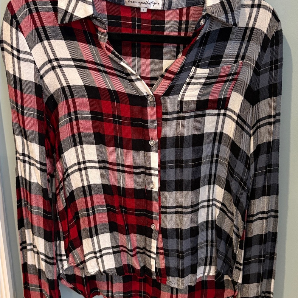 LUXE apothetique Plaid Button-Up Shirt size small excellent condition
